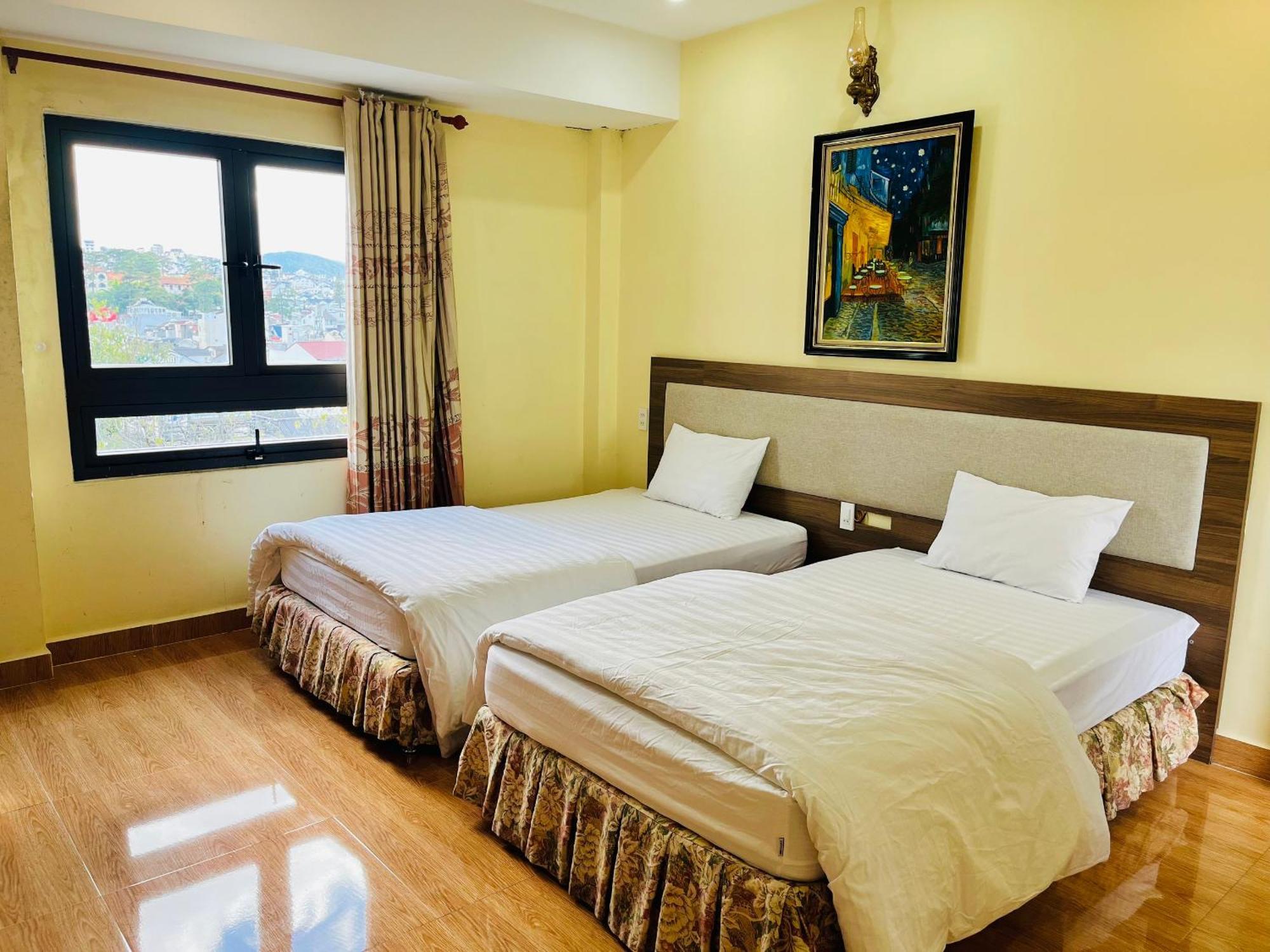 Ngoc Tran Hotel Da Lat Exterior photo